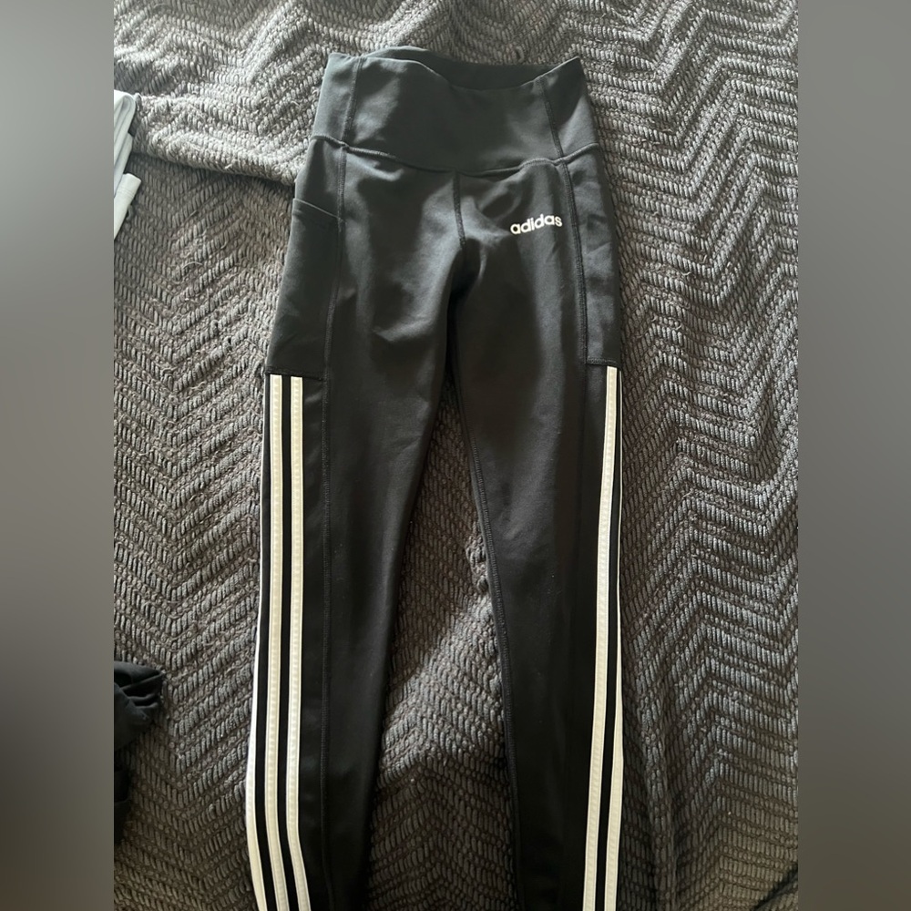 Women’s Adidas leggings
